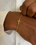 CROSS BRACELET | GOLD